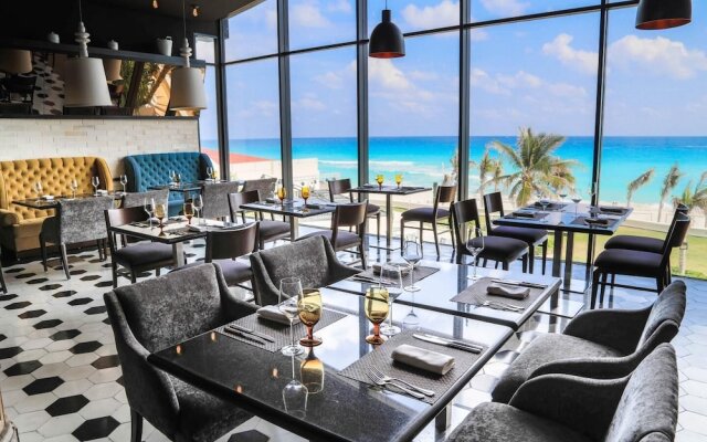 1BDSandos Cancun Beachfront&LuxuryResort