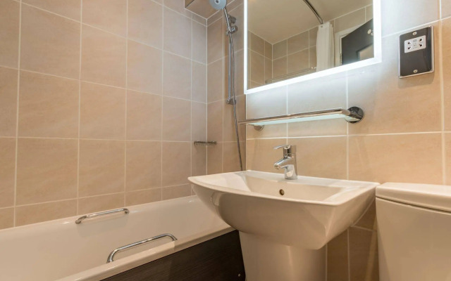 Thistle Express Swindon