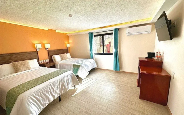 Suites Del Jardin Principal