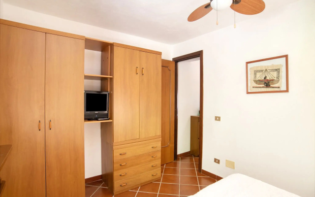Elegant Apartment in Marinella Near Seabeach