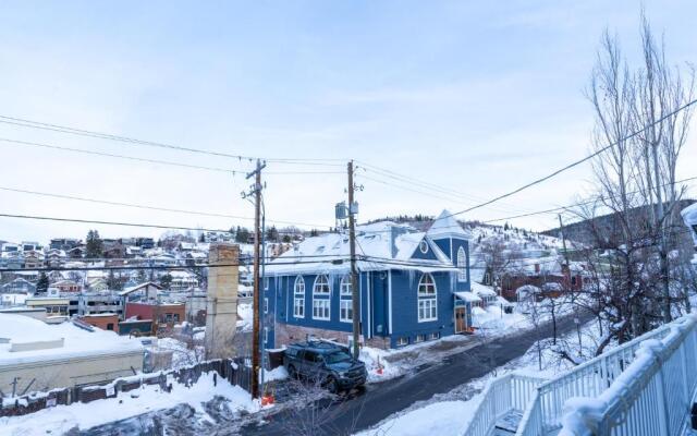 Blue Church Lodge and Townhouses