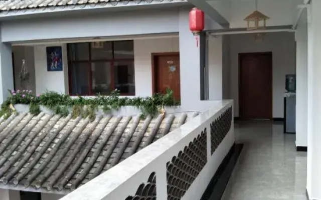 Puzhehei June Qinghe B & B