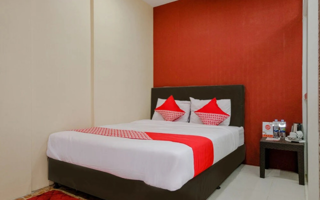 OYO 2060 Adam's Apple Family Guest House