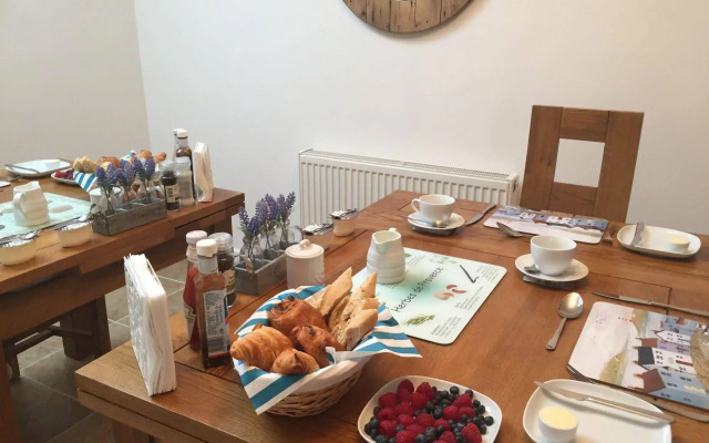 Avon Beach Bed and Breakfast