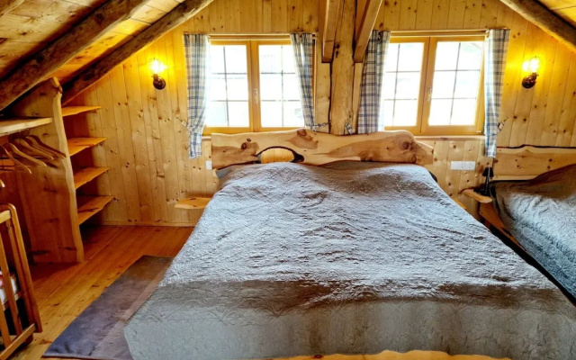 Nice Chalet in Klagenfurt With hot tub