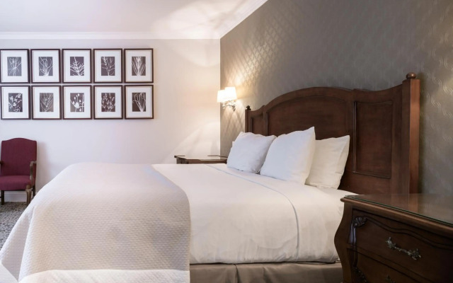 Woodcrest Hotel Cupertino