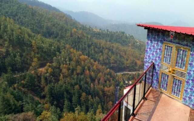 Goroomgo Divine Hills Shimla