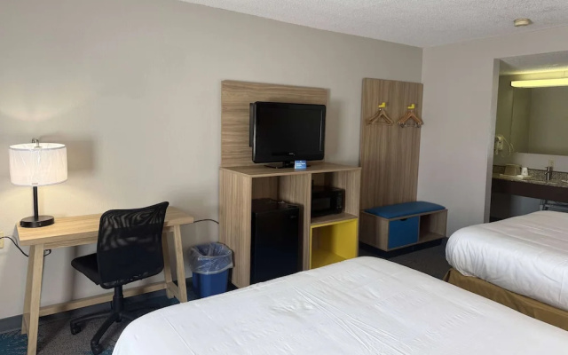 Days Inn - Hannibal