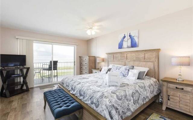 Starboard Light 1 - Two Bedroom Condo