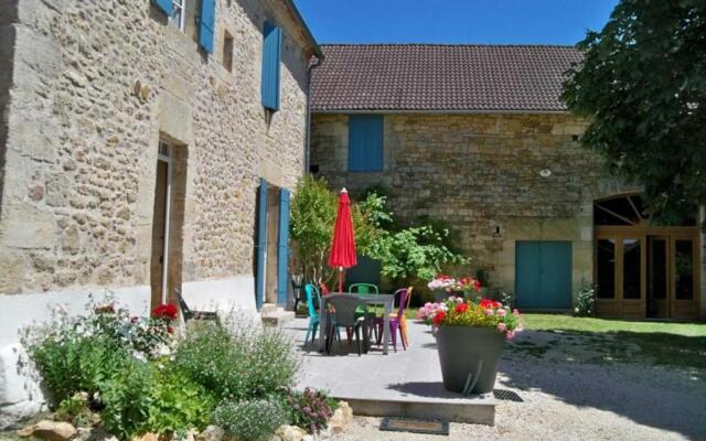 Gite Cherveix-Cubas, 4 pièces, 7 personnes - FR-1-616-70