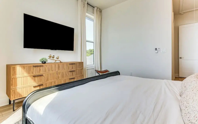 Private Beach + Bay View: Luxury Navarre Escape!