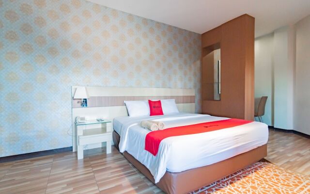 RedDoorz Plus near Bandung Station 2