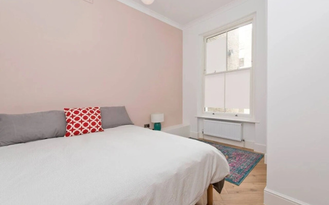 Modern, Chic 1-bed in Notting Hill