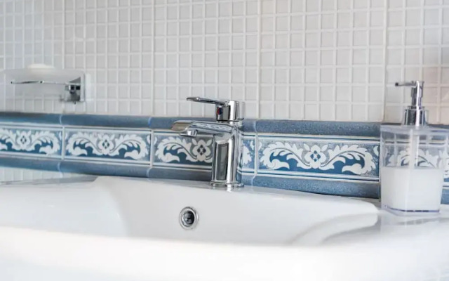 The Old-clock Apartment