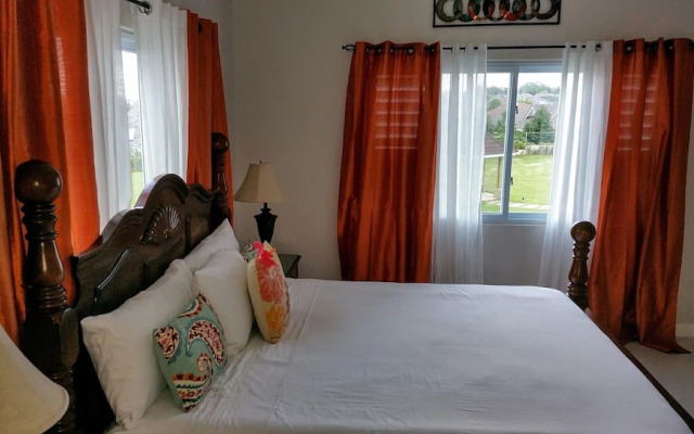 Fern Court Apartment With Oceanic View