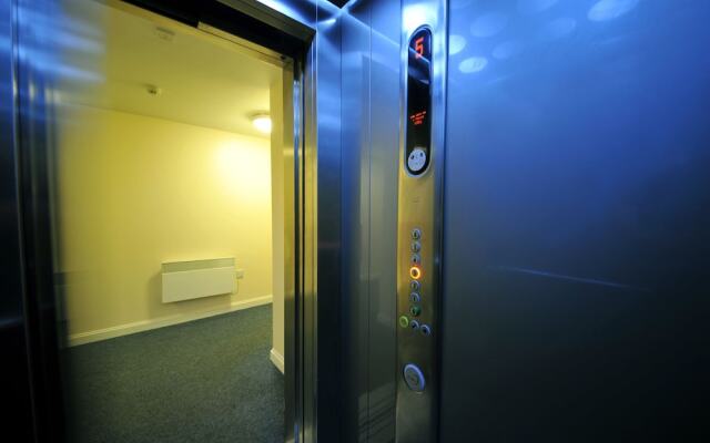 Lloyd George Avenue Apartments Sleeps 3