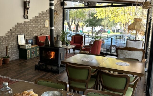 Urla Taş Konak Otel