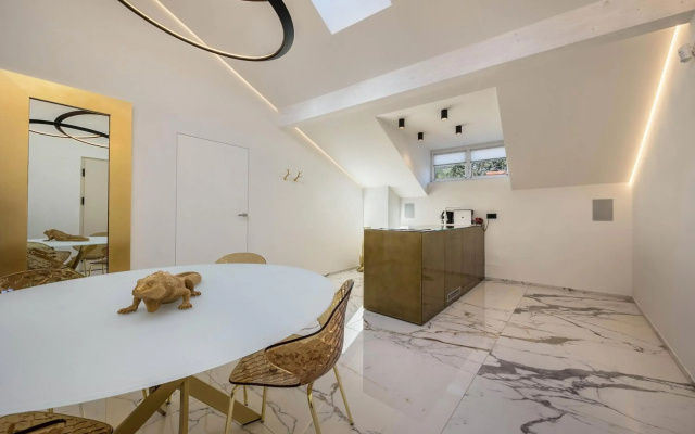 App 9 Palazzo Cavour