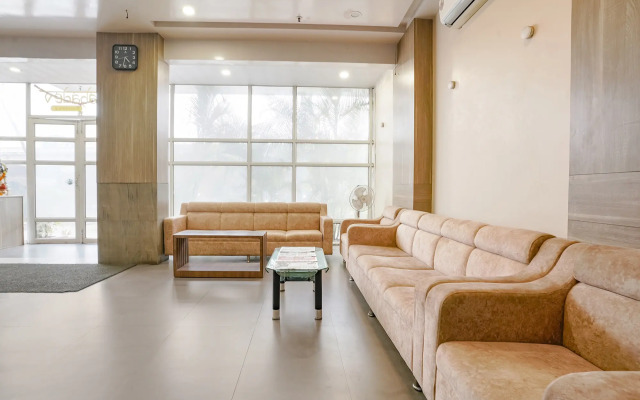 Fabhotel Mahadev Residency