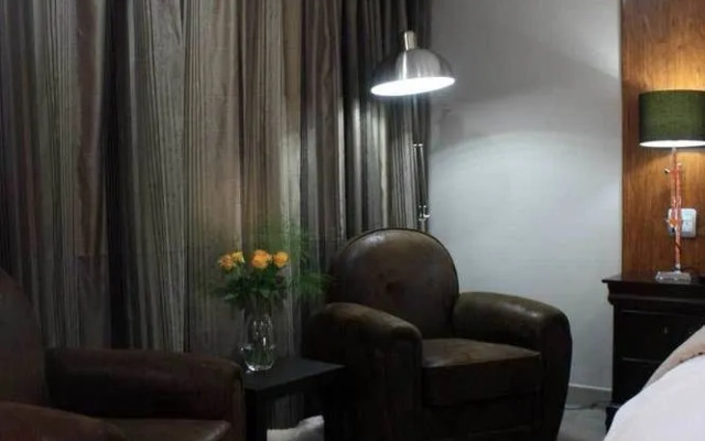 Route 511 Guest House