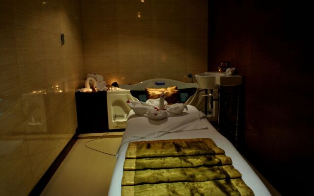 Dynasty Hotel