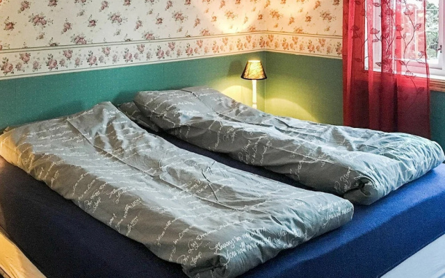 8 Person Holiday Home in Sæbø
