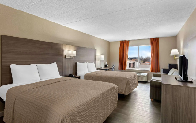 Super 8 Willowbrook