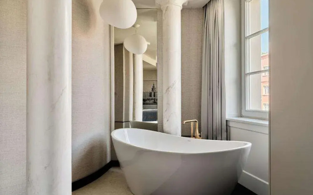 The Crown Krakow Center - Handwritten Collection ACCOR