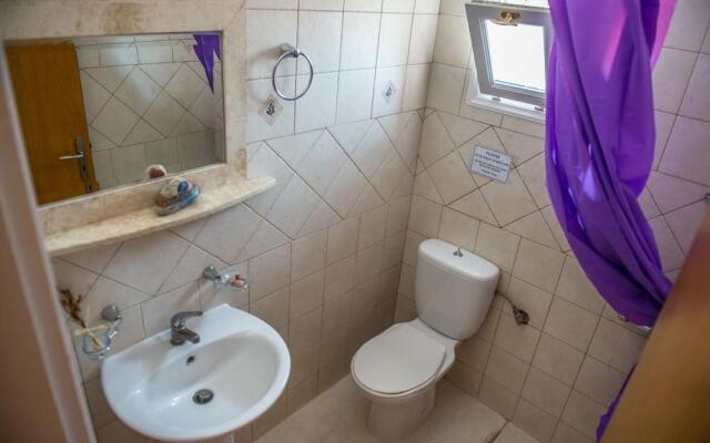 District Suites
