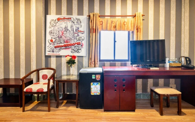 HANZ Front Hong Vy 2 Hotel