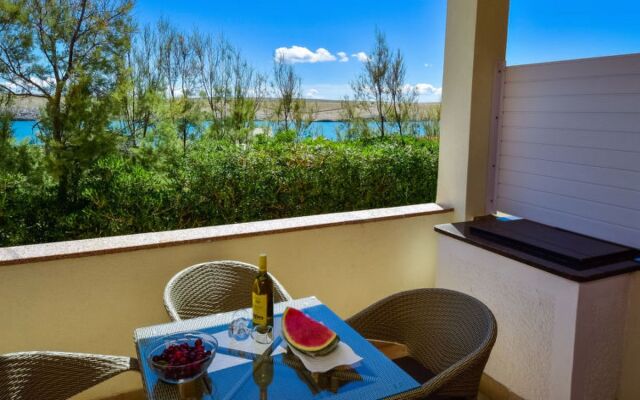 Apartment Marija Pag/Dinjiška 25835