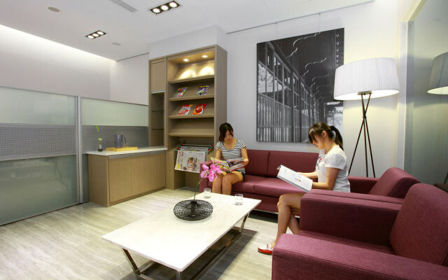 Day Plus Boutique Hotel