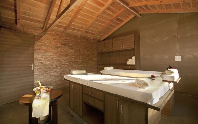 Sea Hawk Hill Resort - A Luxury Boutique Resort