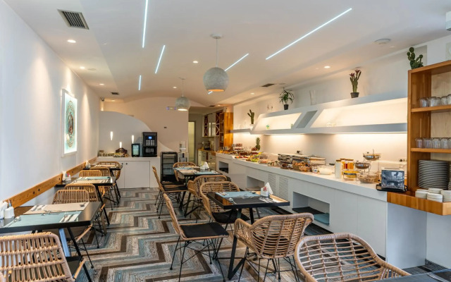 Marvarit Suites