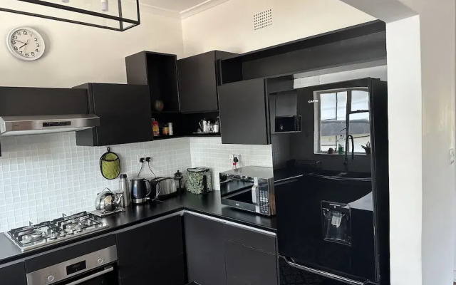 Spacious 2 bed Unit in Eastlea - 2228