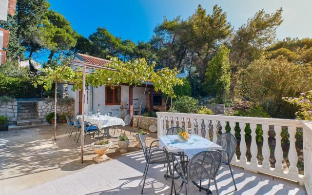 Luce - 50 m From sea - A2