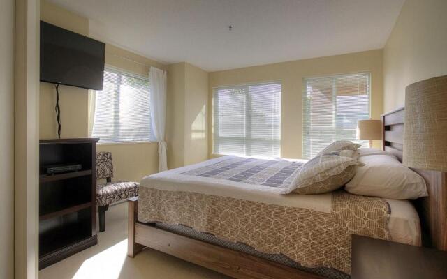 Waterscapes Resort by Discover Kelowna Resort Accommodations