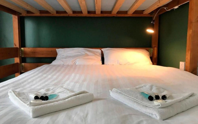 Reef Lodge