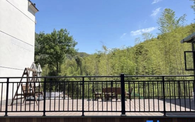 Jing County Laobao Inn