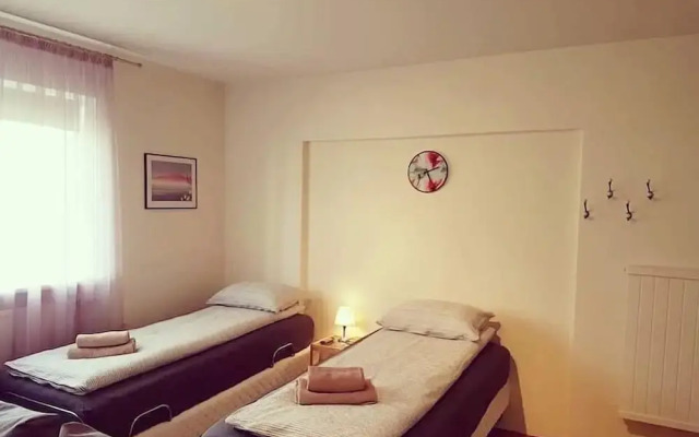 Akureyri Central Rooms