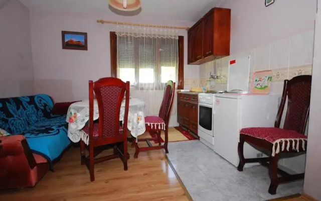 Camp Apartments Razvršje