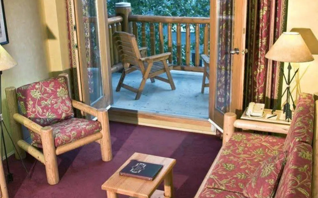 Brewster Mountain Lodge