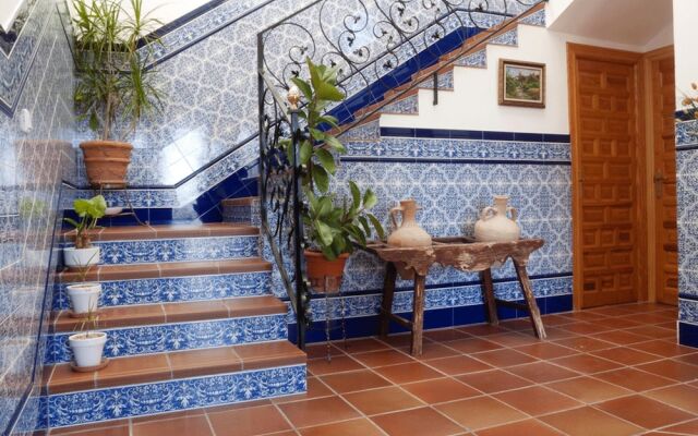 Villa With 5 Bedrooms in La Guardia de Jaén, With Wonderful Mountain View, Private Pool, Enclosed Garden
