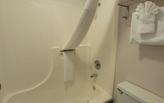 SureStay Plus Hotel by Best Western Grand Island