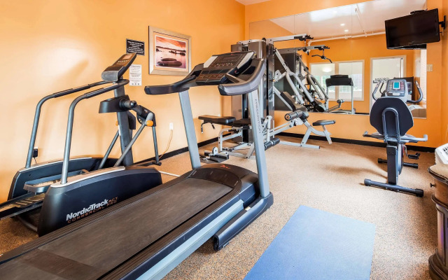 Comfort Inn & Suites Harrisburg-Hershey North