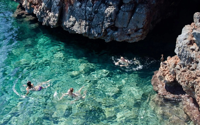 BJ Cala Morlanda Estudios