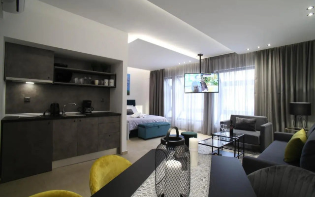 ZH Luxury Suites