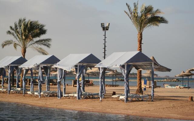 Royal Pharaoh Makadi - Hotel & Resort