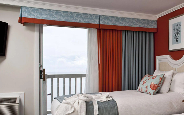 Surfside Hotel and Suites