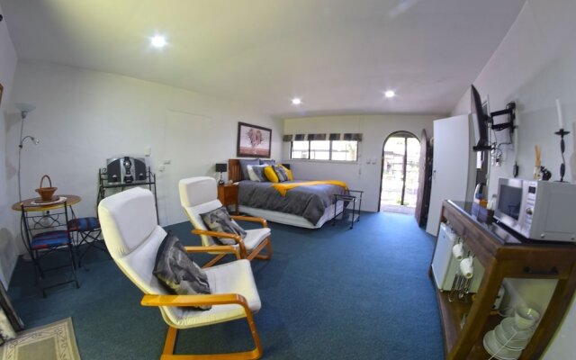 Te Popo Gardens and Accommodation